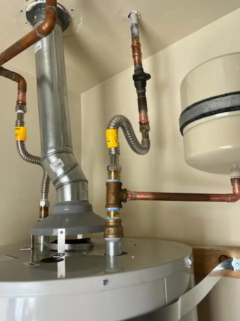 Water heater installation and plumbing repair in Lido Isle